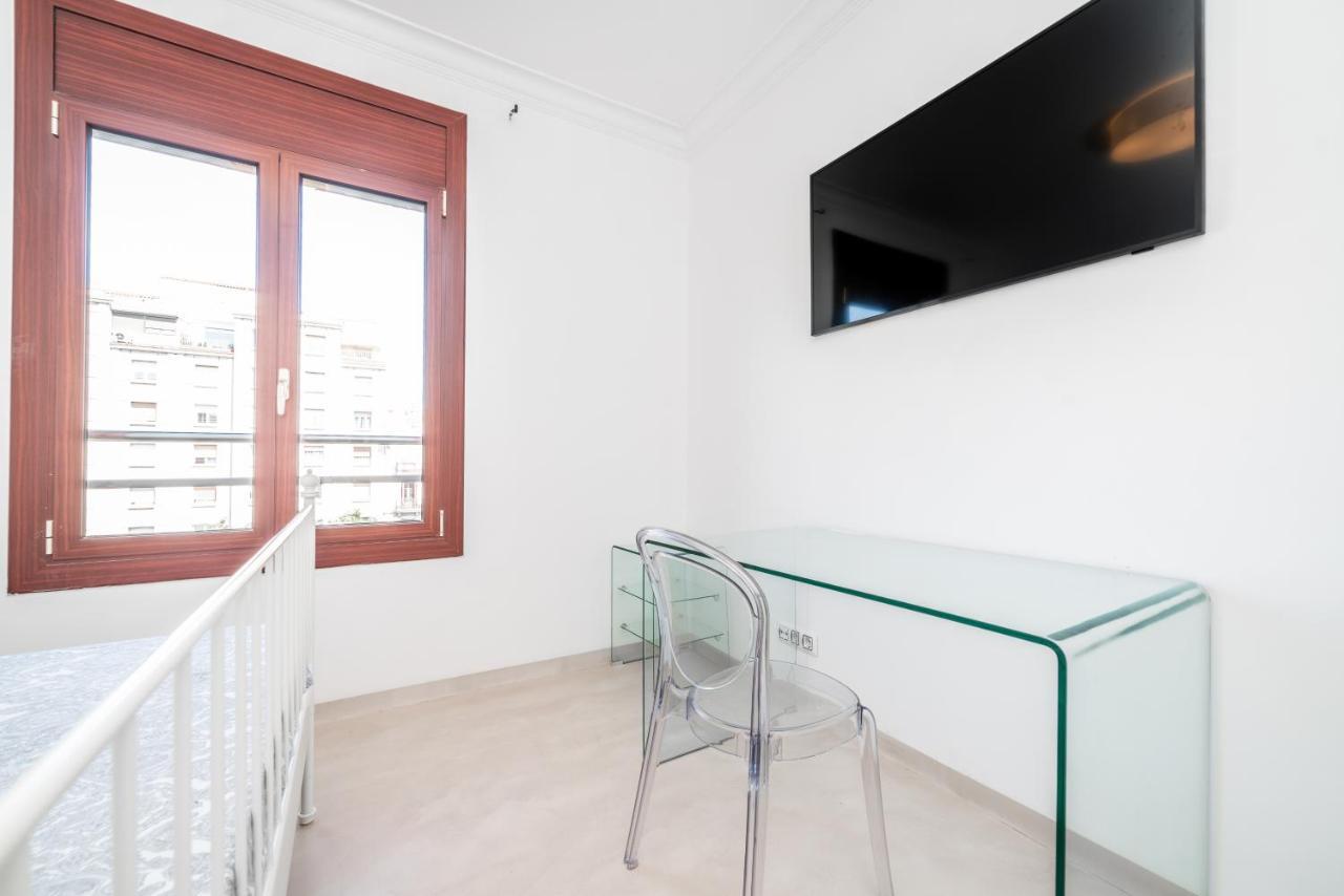 Apartamentos Gran Via 732 Barselona Dış mekan fotoğraf