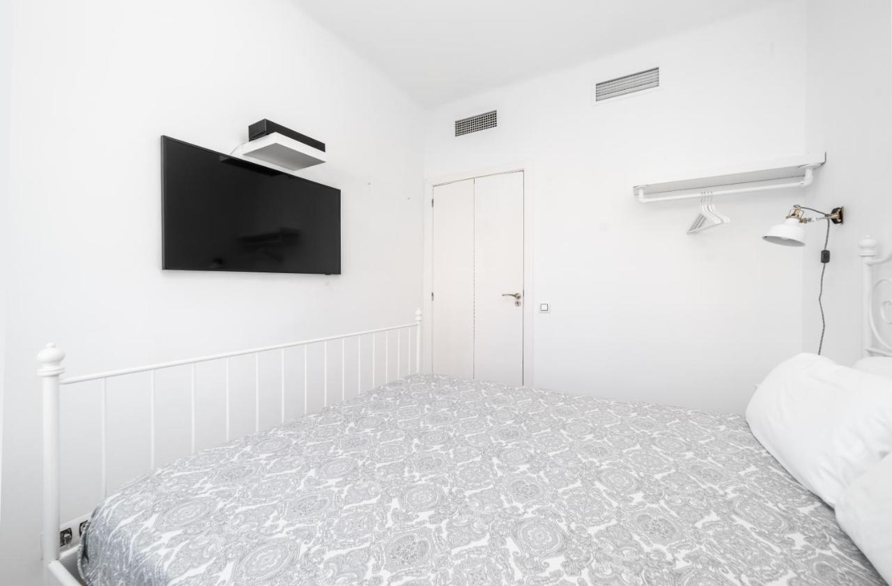 Apartamentos Gran Via 732 Barselona Dış mekan fotoğraf